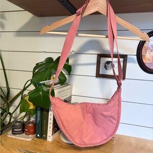 Uniqlo Crescent Shoulder Bag – Dusty Rose / Pink